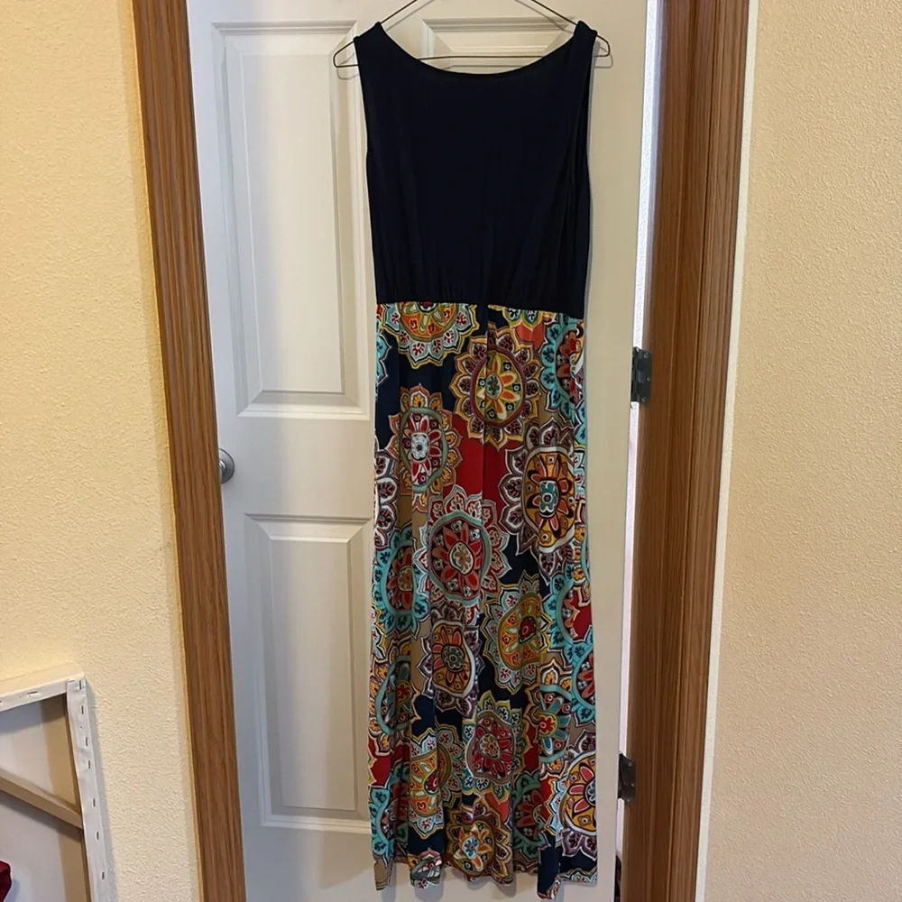 Colorful Patterned Maxi Dress - Picture 2 of 3